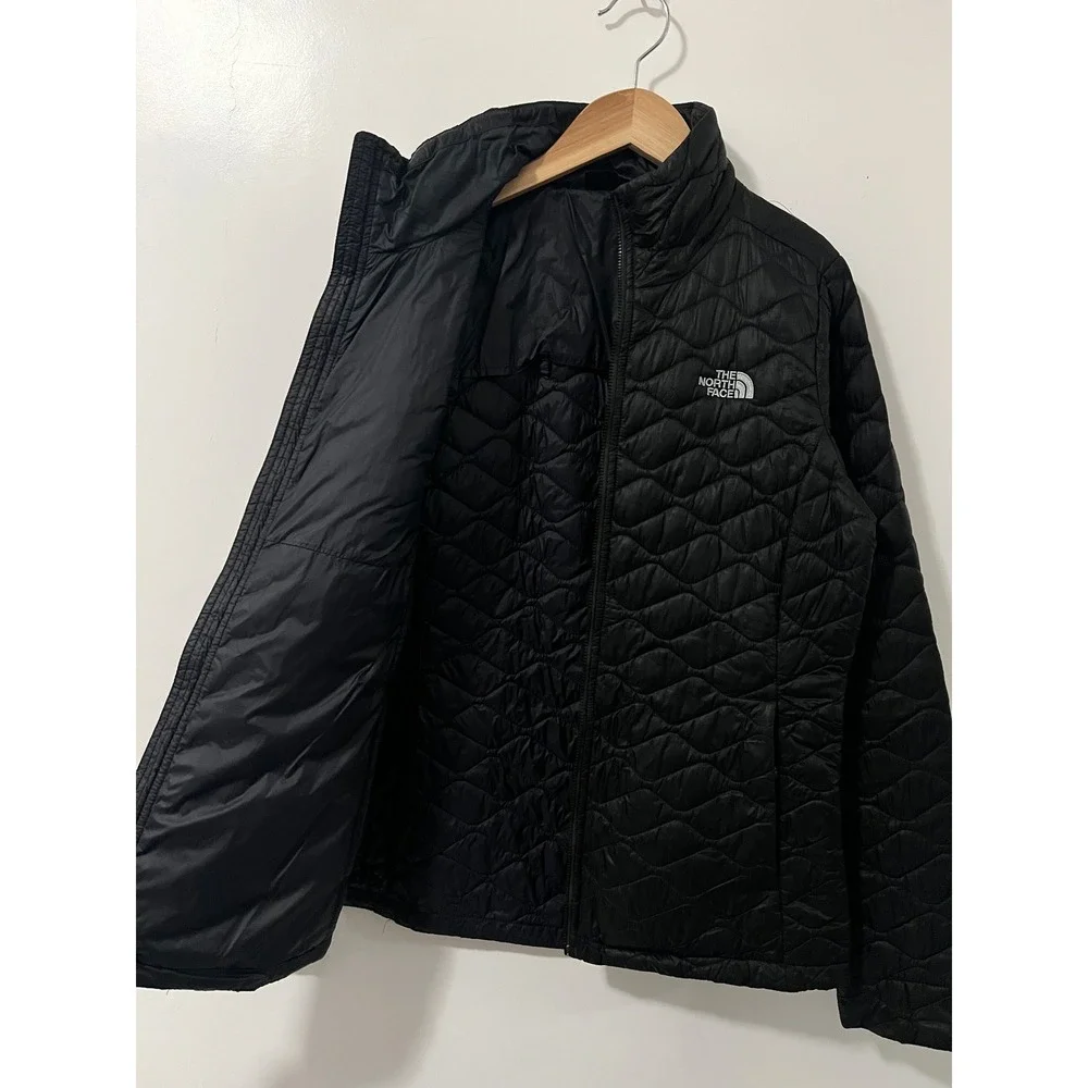 The North Face Women's Quilted Thermoball Eco Insulated‎ Jacket - Black - Picture 4 of 7